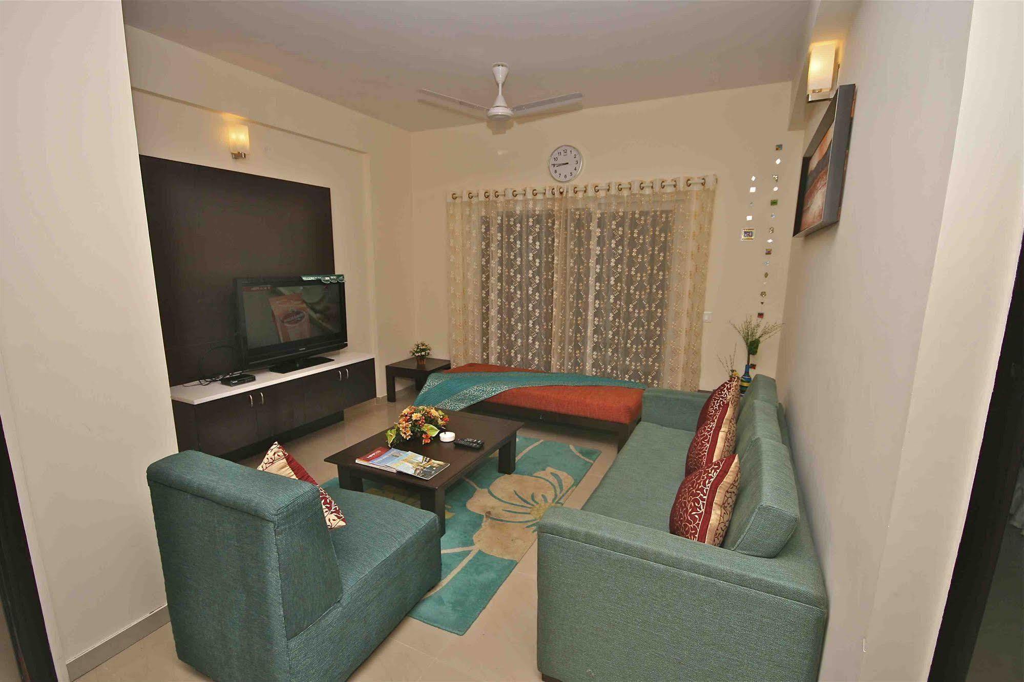 Treebo Trend Sterling Suites Inn Bangalore Luaran gambar
