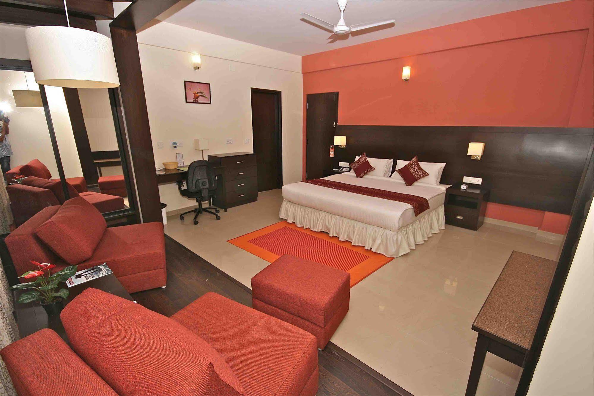 Treebo Trend Sterling Suites Inn Bangalore Luaran gambar